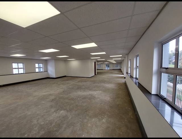 416M² OFFICE TO LET IN BRYANSTON